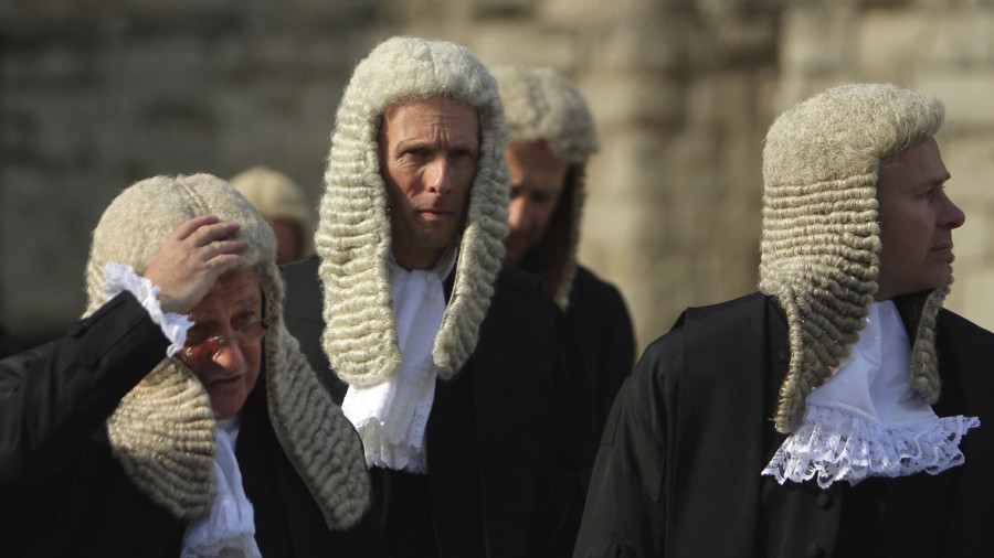 glass-ceiling-keeps-women-top-jobs-law