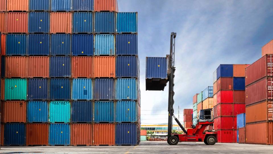 How to Protect Your Logistics Network Against Volatility