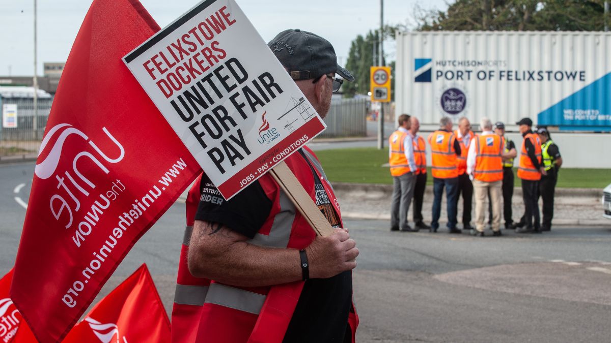 how-to-stop-a-pay-dispute-turning-into-a-strike