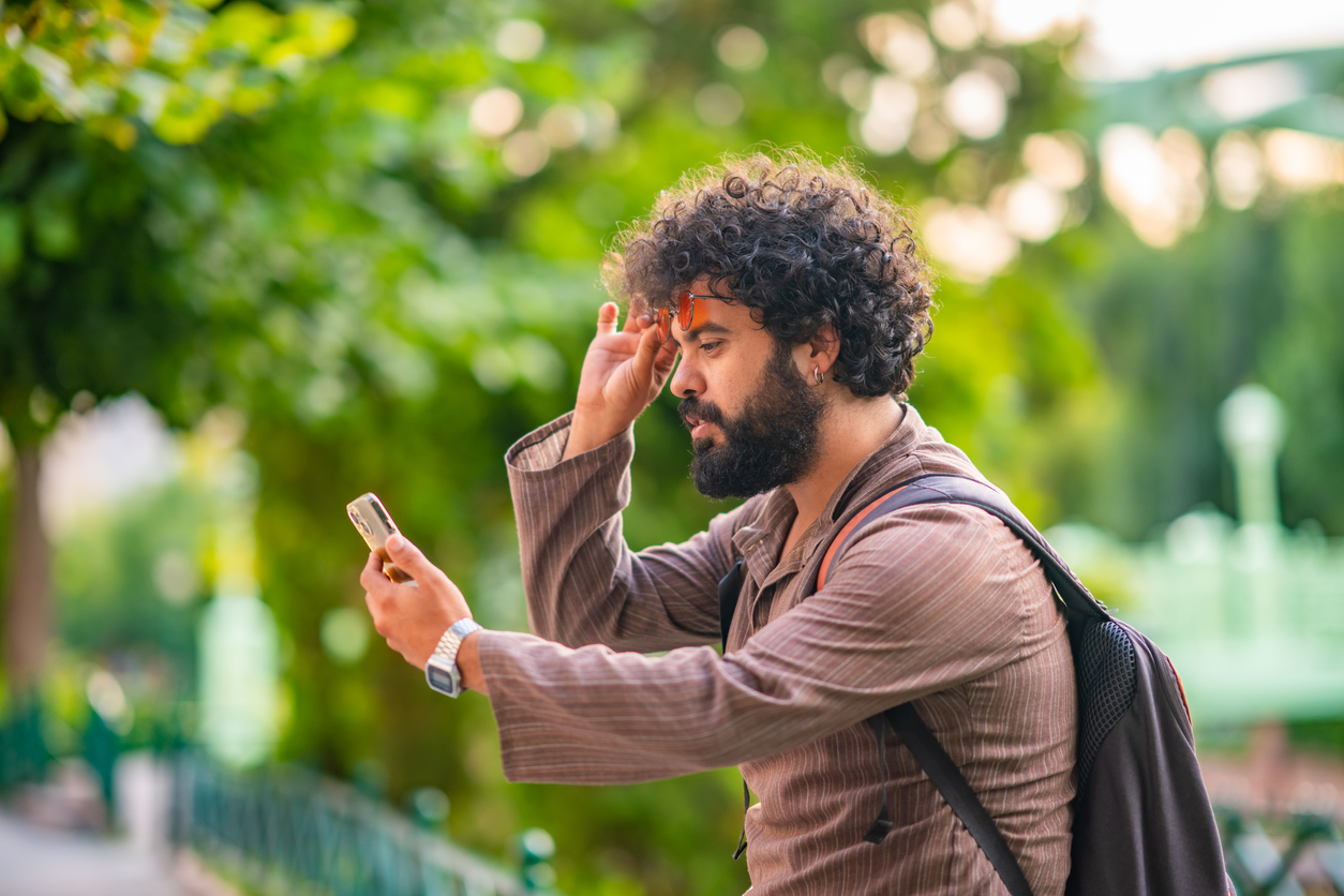 Who are you? The tricky case of verifying online identity